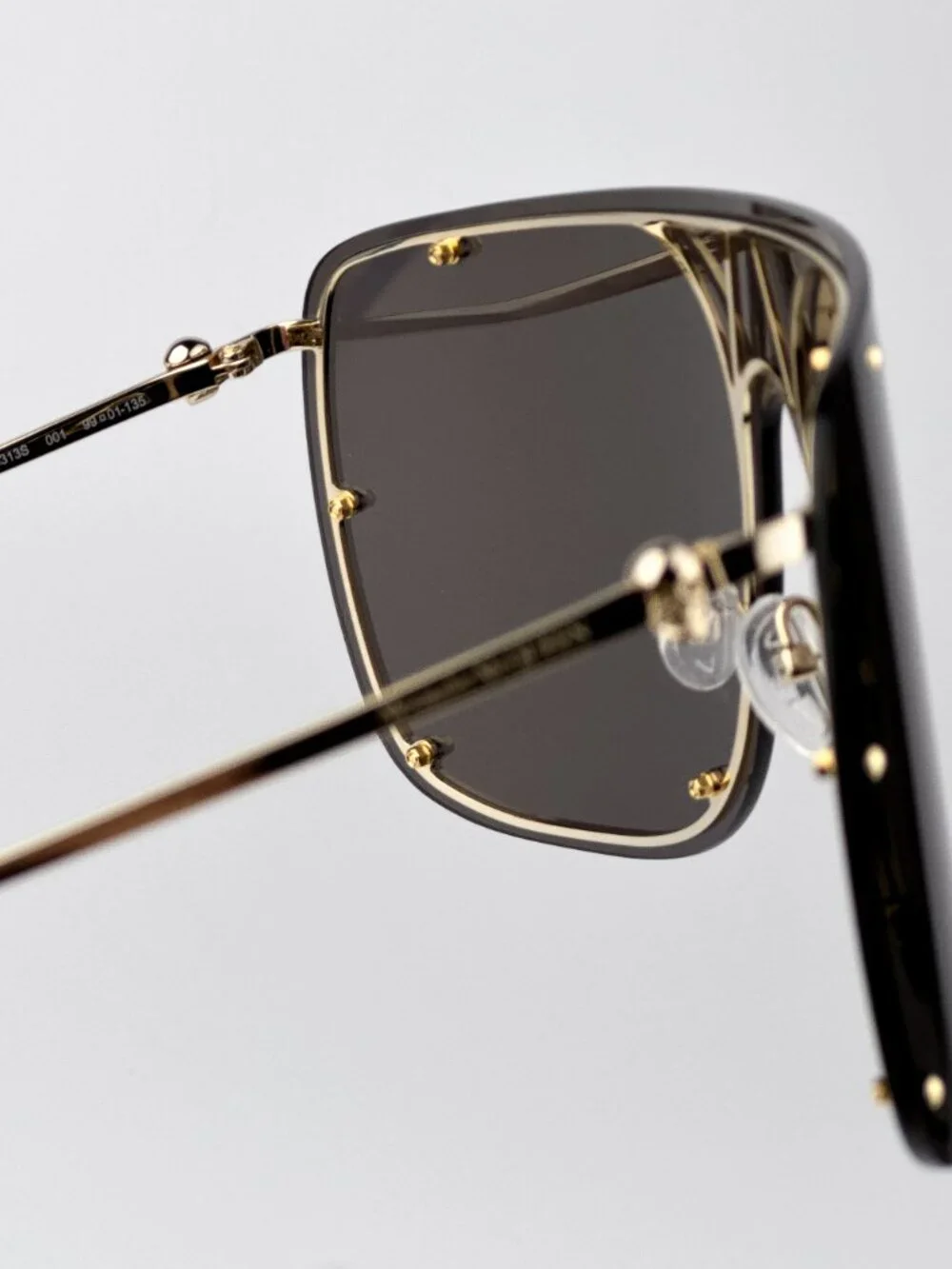 Alexander McQueen Men’s Sunglasses Gold Grey Shield AM0313S 001 NEW AUTHENTIC